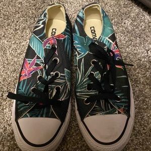Tropical converse BRAND NEW